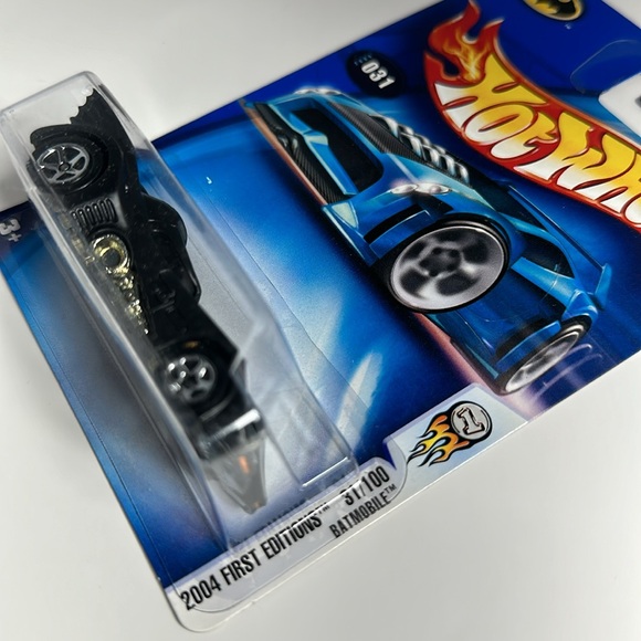 2004- 031 First Editions 31/100 Hot Wheels BATMOBILE - Picture 2 of 3